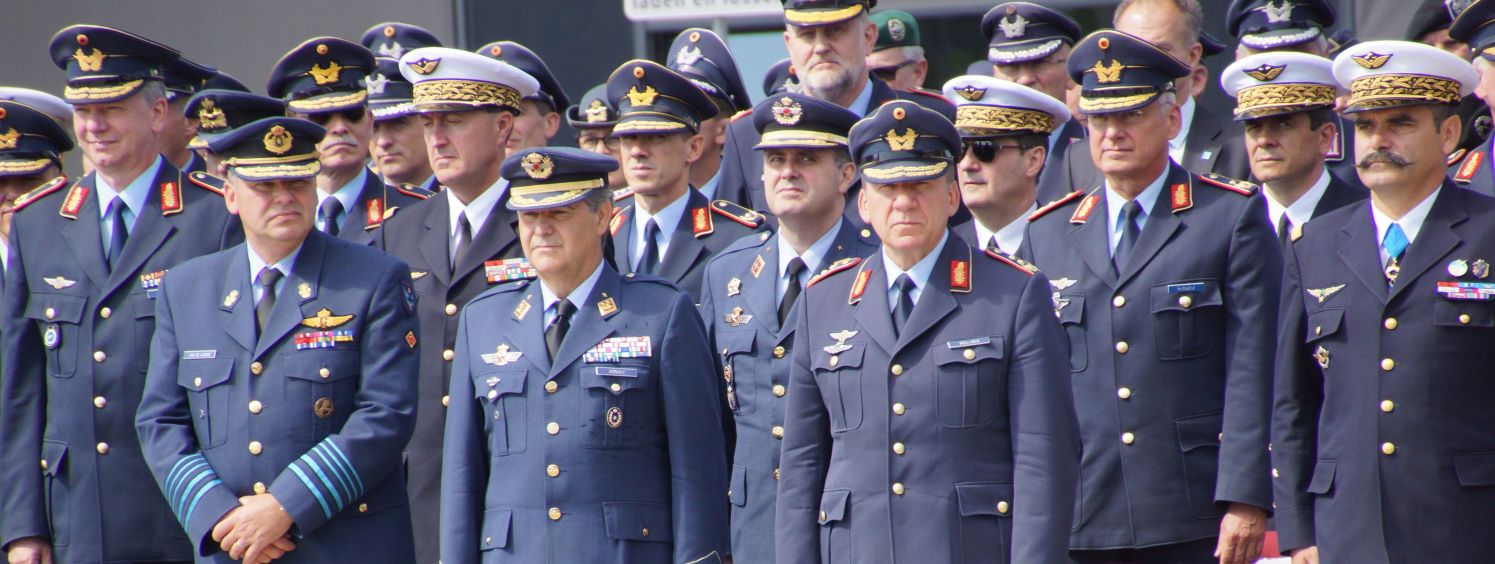 Spanish Airchief amongst Spanish Airchief amongst