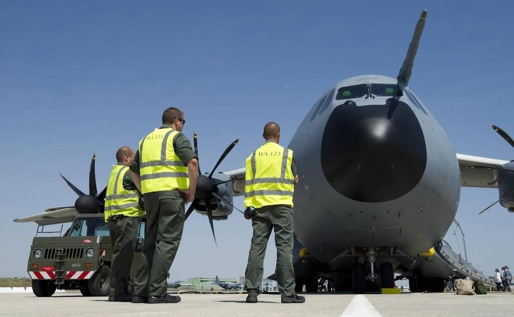 A400M ground crew A400M ground crew