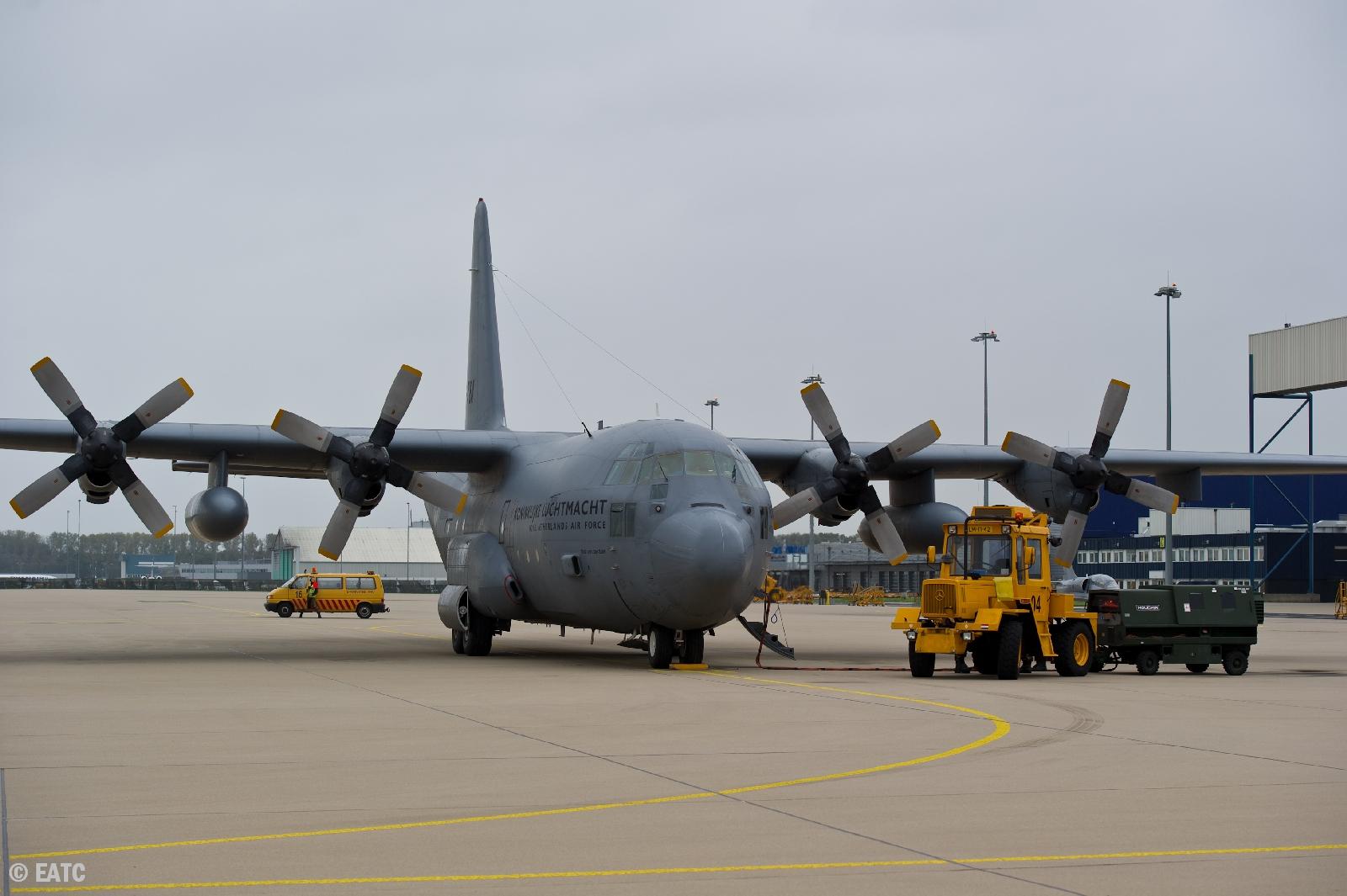 Hercules to be attended by the groundcrew Hercules to be attended by the groundcrew
