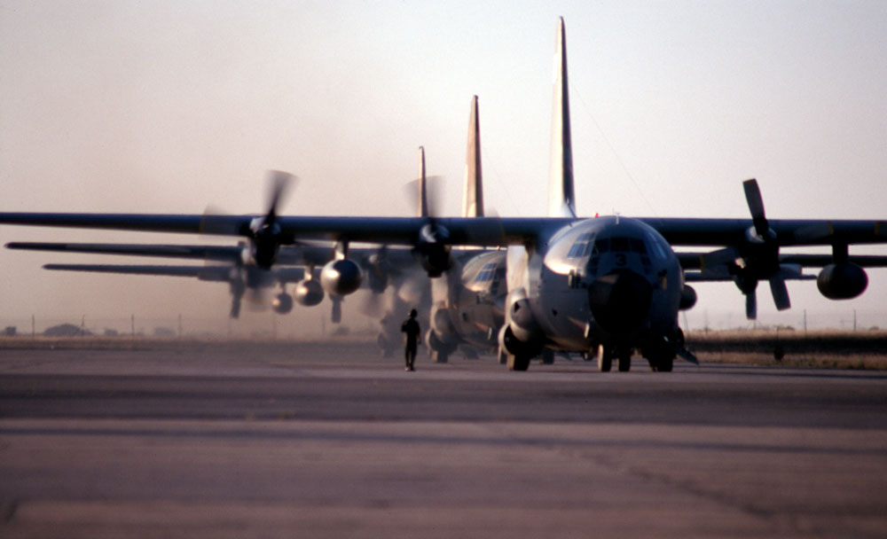 Waiting Spanish Hercules in a row Waiting Spanish Hercules in a row